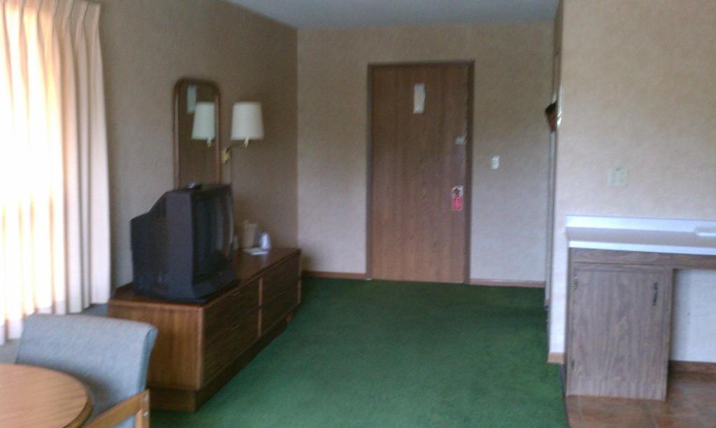 Old Towne Motel Westby Oda fotoğraf
