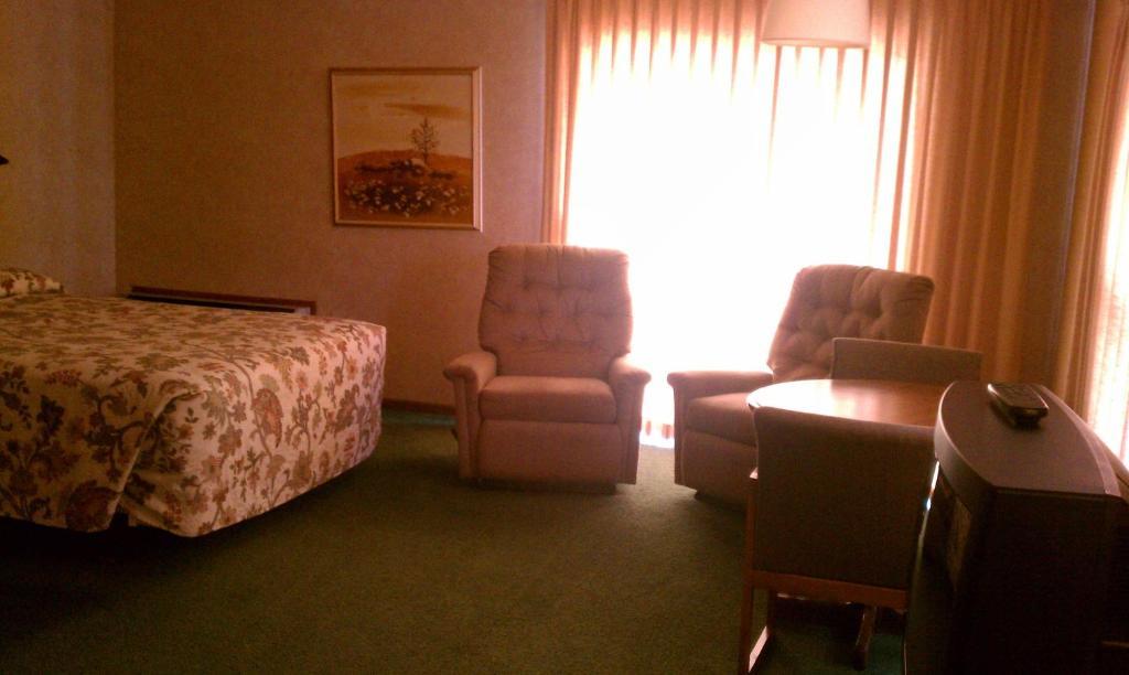 Old Towne Motel Westby Dış mekan fotoğraf