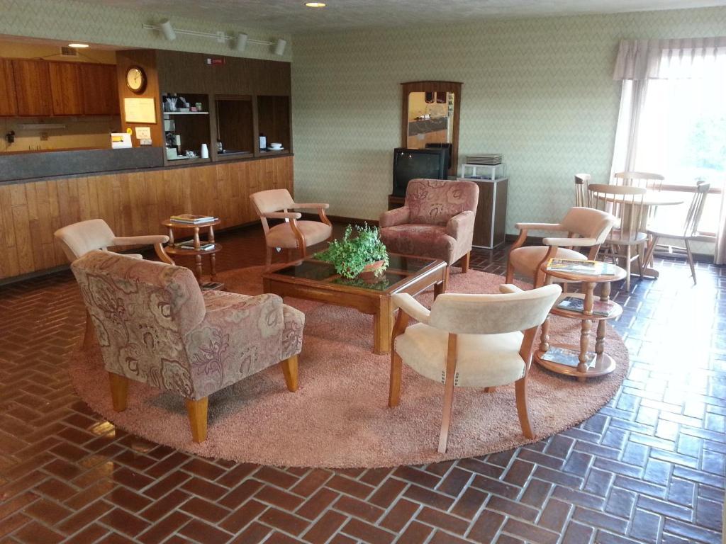 Old Towne Motel Westby Dış mekan fotoğraf