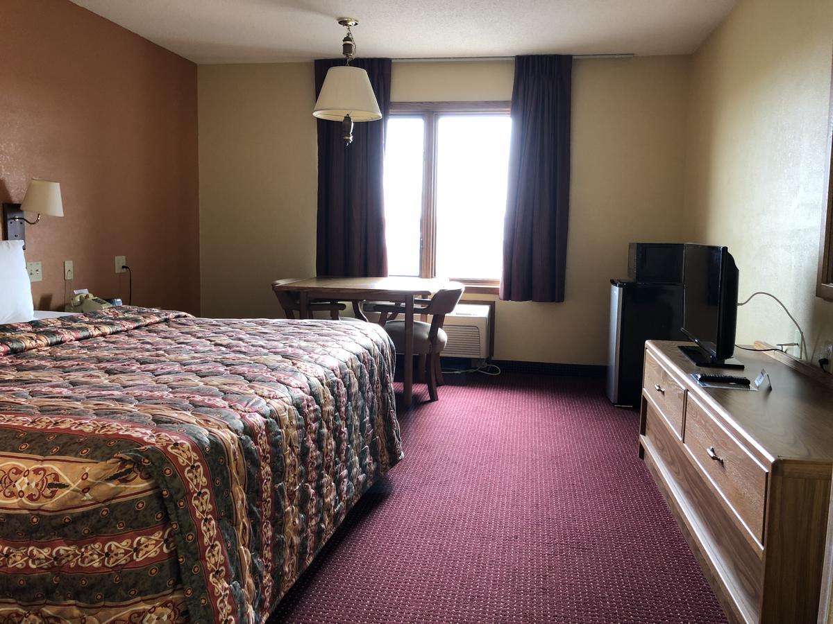 Old Towne Motel Westby Dış mekan fotoğraf
