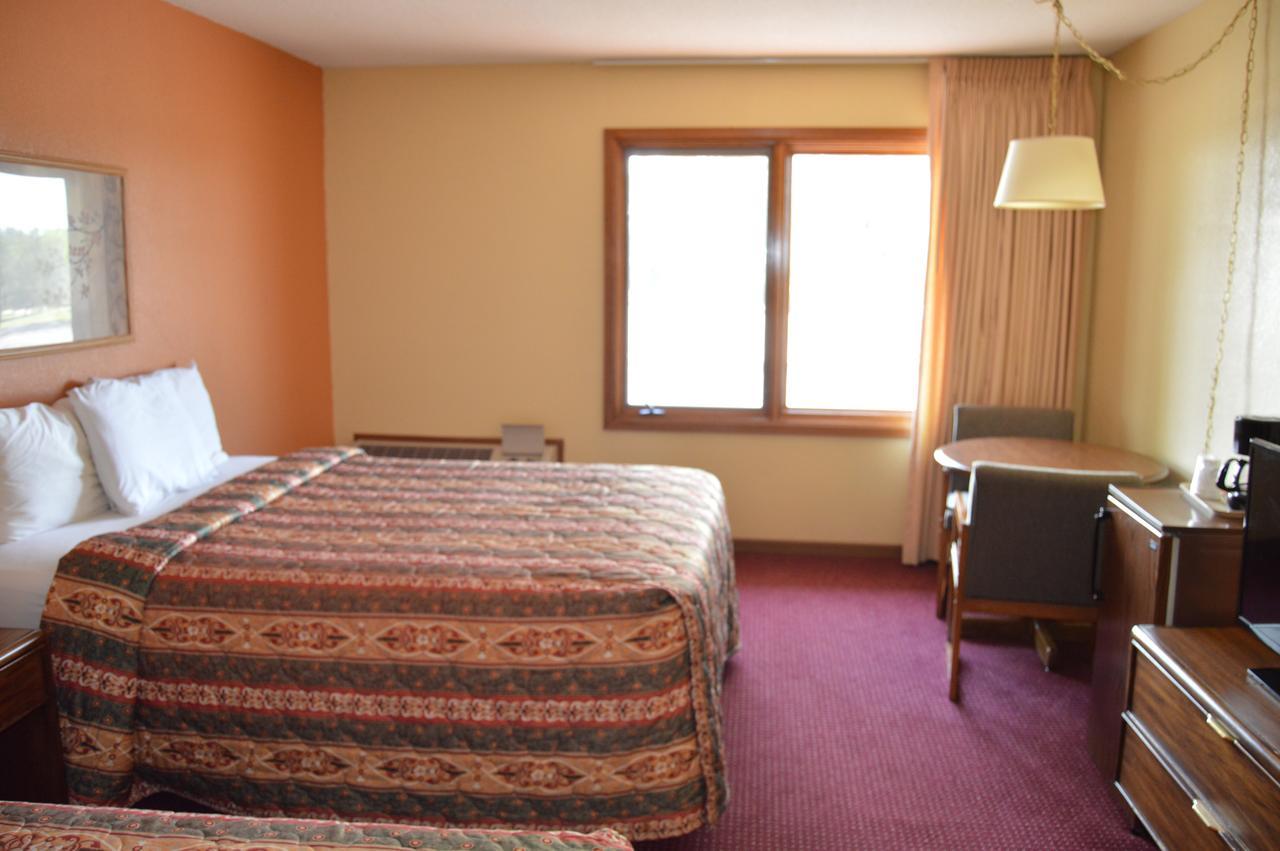 Old Towne Motel Westby Dış mekan fotoğraf